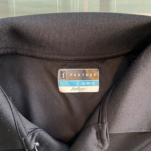 Men's Airflux Solid Mesh Short Sleeve Golf Polo Shirt - Picture 2 of 3